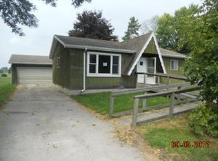 510 S Detroit St, Au Gres, MI 48703