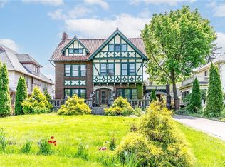 1504 James St, Syracuse, NY 13203