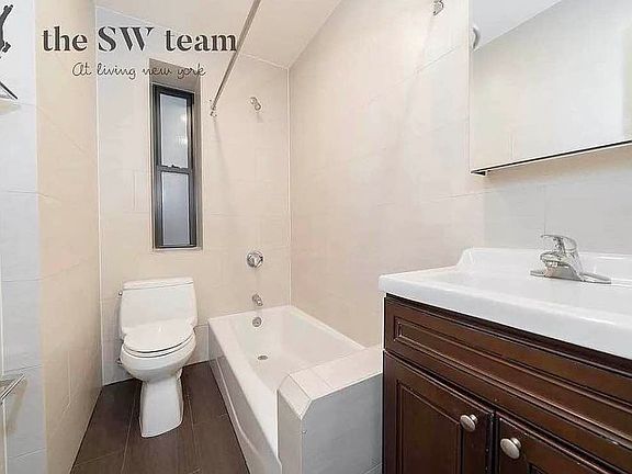 5th image of 510 Amsterdam Ave APT 3B