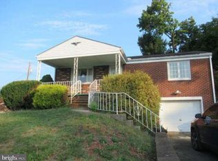 200 Paul Dr, Lower Burrell, PA