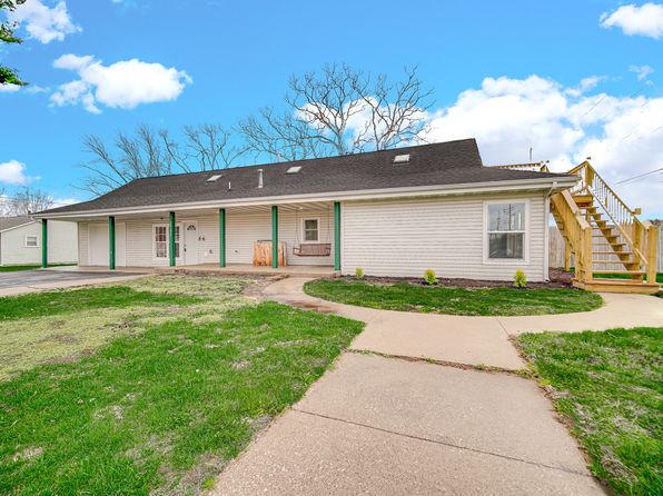 2302 W 37th Pl, Hobart, IN 46342