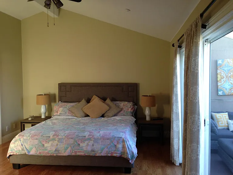 2119 Vanderbilt Ln — Photo 23