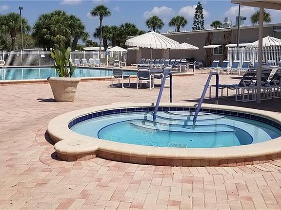 2nd image of 279 Pelican Dr N