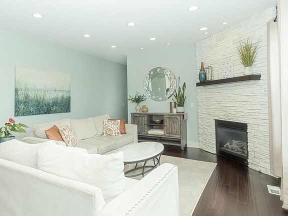 4th image of 21345 Cobblestone Cir