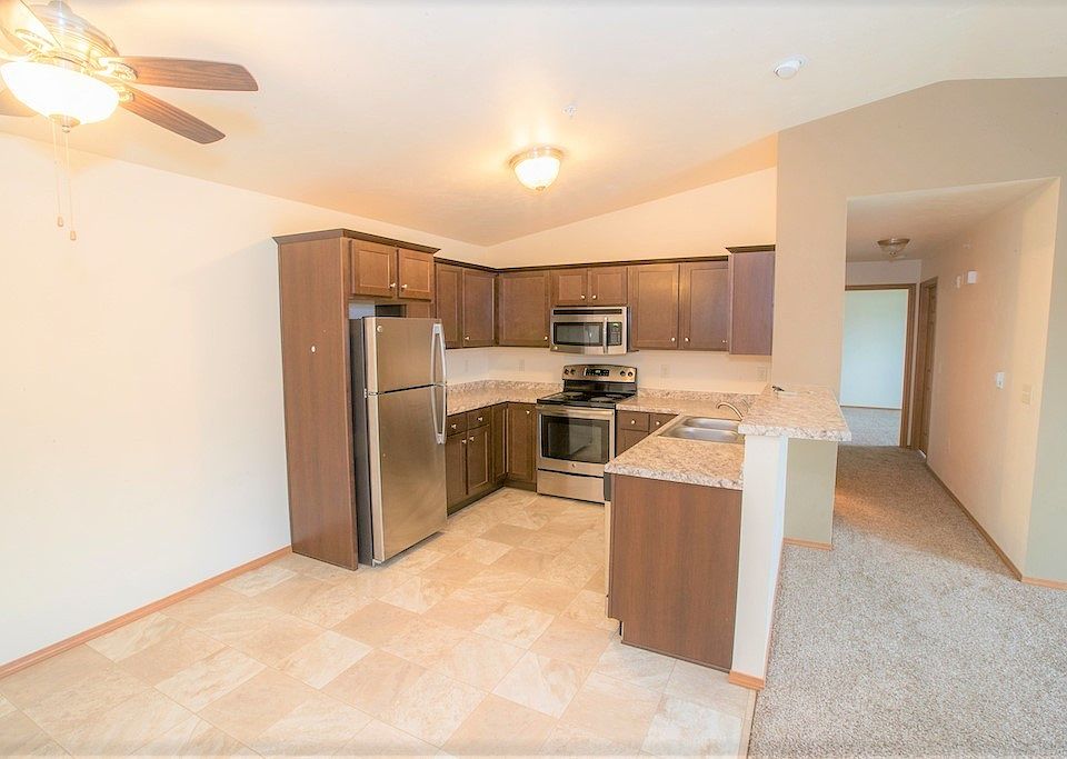 Lakeside Estates Apartment Rentals Beaver Dam, WI Zillow