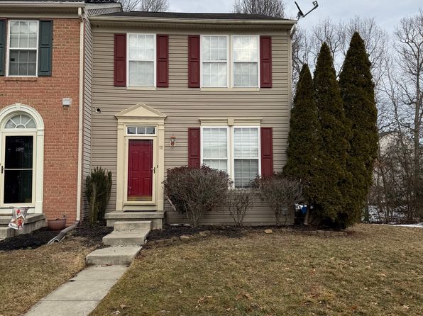 11 Colts Neck Dr #11