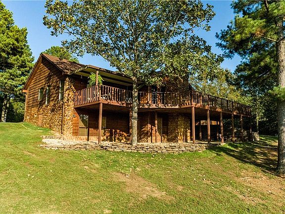 3rd image of 1029 Buck Creek Dr