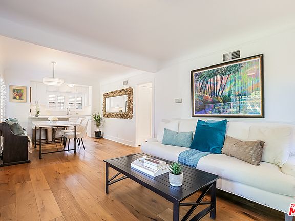 3rd image of 2253 Overland Ave