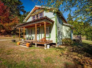 6055 Rohnerville Rd, Hydesville, CA 95547