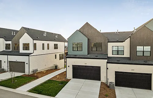 2421 N Alpine Glow Ln Photo 1
