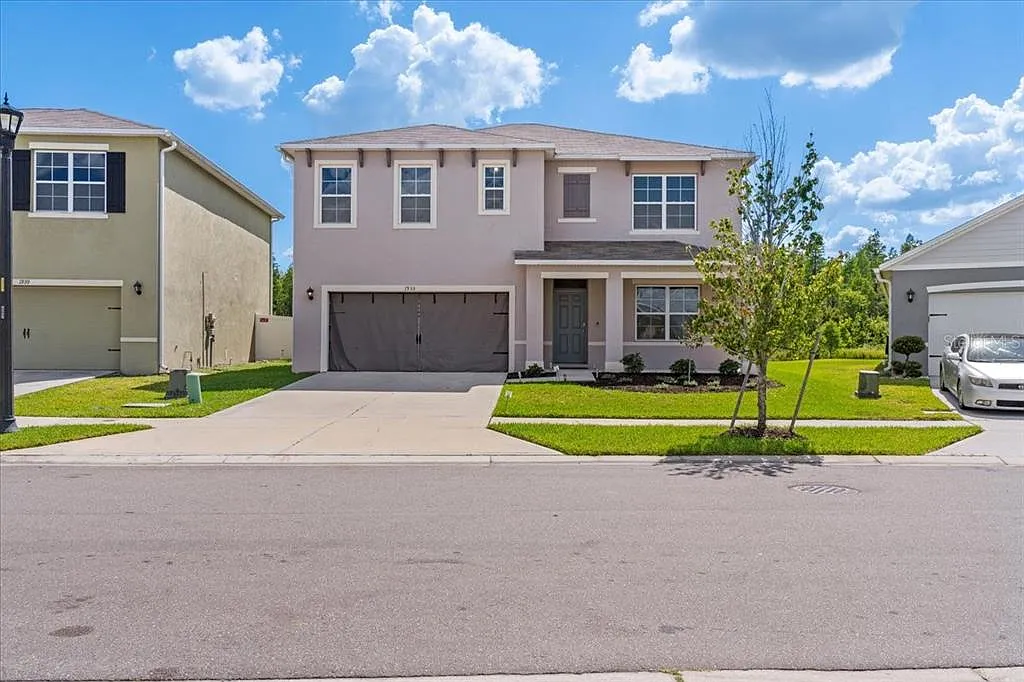 5 bed, 3.0 bath, 2696 sqft, $3,250 — Photo 4