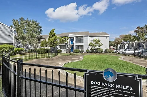 Toro Place Photo 1