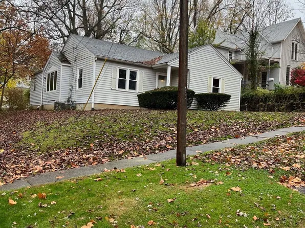 214 W Monroe St, Petersburg, IL 62675