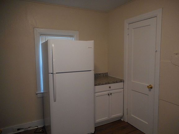 5th image of 818 Orr Dr