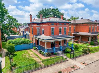 63 Smith Pl, Columbus, OH 43201