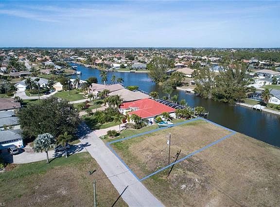 3rd image of 2131 SW 40th St
