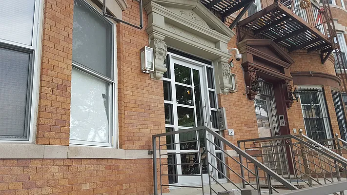 Rented by Sam Tabak | media 3