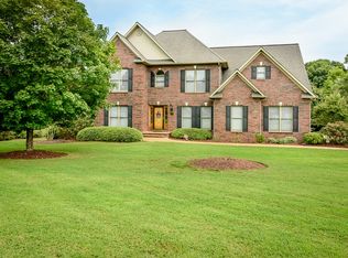 2815 Palmer Dr NE, Conover, NC 28613