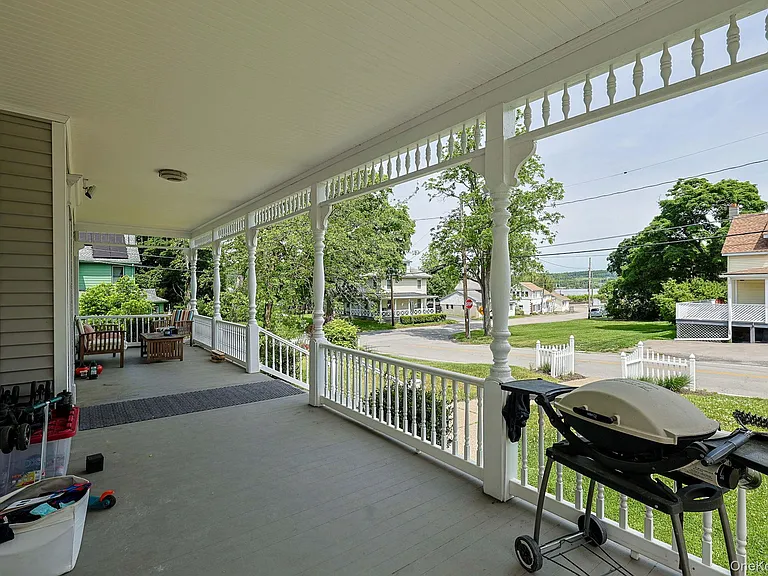 2 Broadway Ave #2 — Photo 18