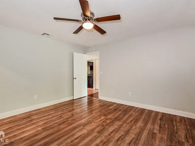 209 Banyan Ct — Photo 14
