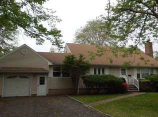 21 Columbia Ave, Berkeley Heights, NJ 07922