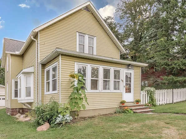 114 Park Ave, Chardon, OH 44024