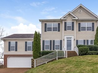2805 Aston Woods Ct, Thompsons Station, TN 37179