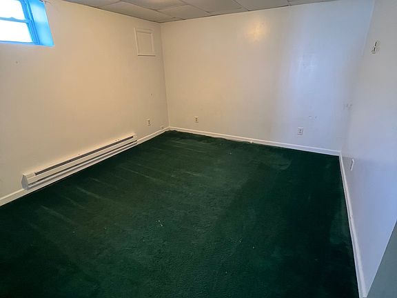 4th image of 1900 Vineyard St #1