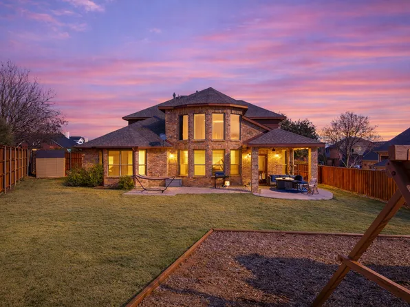 201 Barkley Dr, Hickory Creek, TX 75065