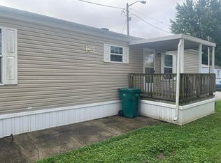 6 Adventure Rd #19, Louisville, KY 40216