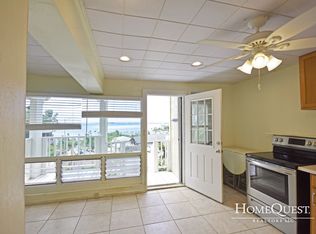 Beautiful Kaneohe Bay Views! 1/1 + 2 parking - $2195/mo, Kaneohe, HI 96744