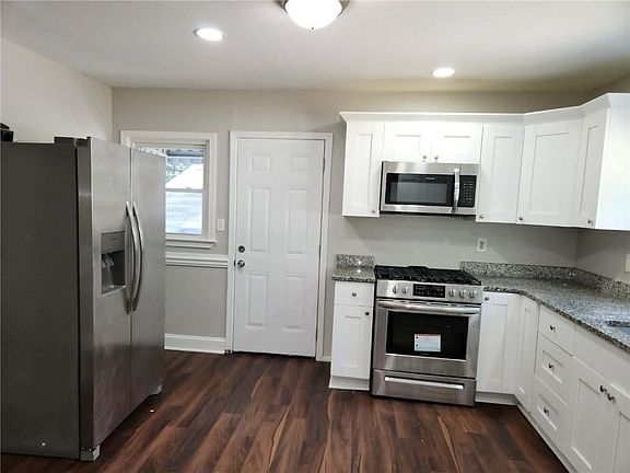 3rd image of 1444 Boulevard Lorraine SW