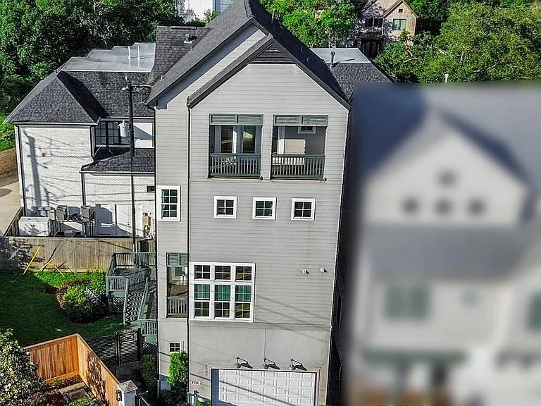 4005 Woodshire Village Est — Photo 2