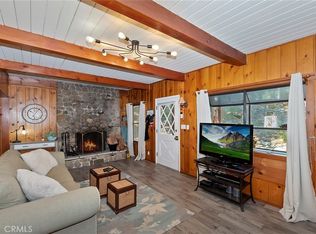 1069 Nesthorn Dr, Crestline, CA 92325