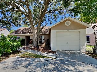 1918 Castle Bay Ct, Oldsmar, FL 34677