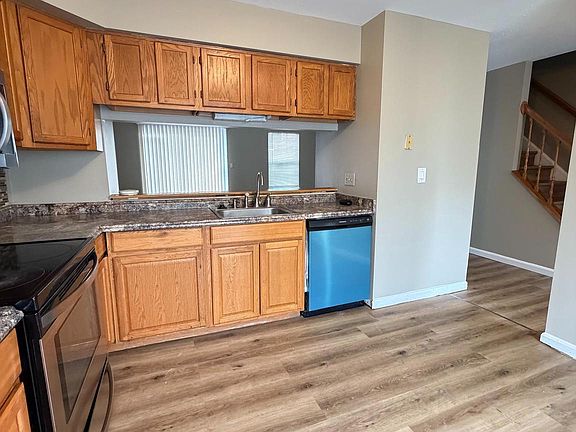 4th image of 4621 Langston Dr