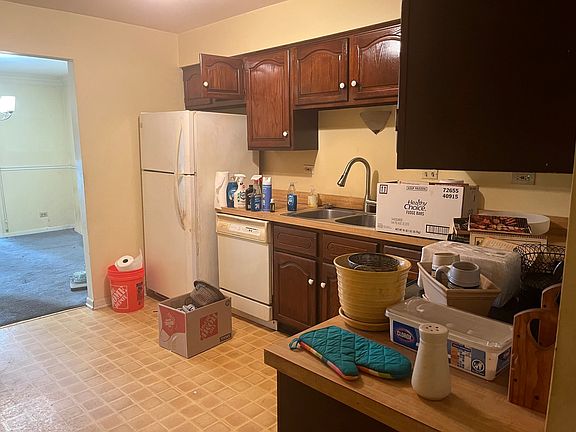 5th image of 1430 Stonebridge Trl APT 1
