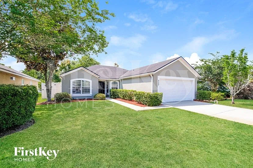 3 bed, 2.0 bath, 1433 sqft, $2,295 — Photo 2