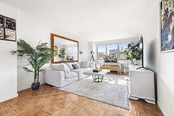 1st image of 15 Charles St APT 6H