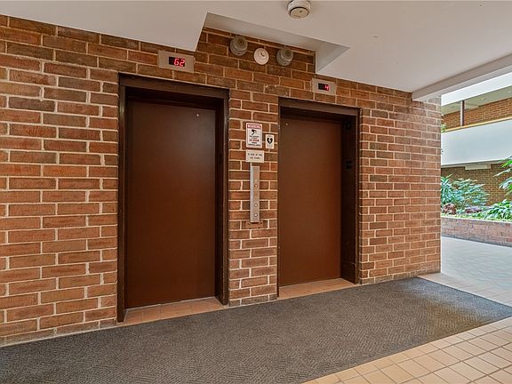 5th image of 307 S Dithridge St APT 208