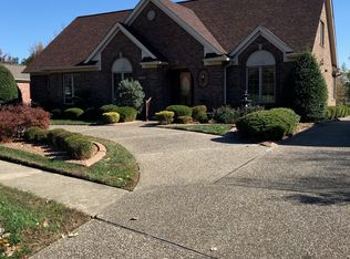 1703 Parkridge Pkwy, Louisville, KY