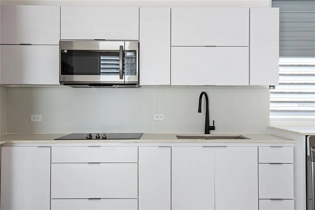 3 bed, 2.0 bath, 1200 sqft, $2,500 — Photo 4