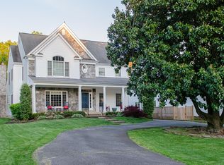 8713 Plymouth Rd, Alexandria, VA 22308