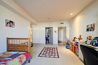 1337 Wellesley Ave #104 — Photo 4