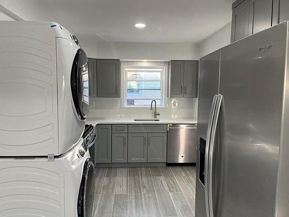 2nd image of 243-36 72nd Ave #2