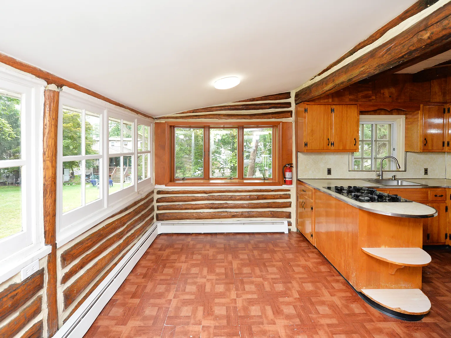 3 bed, 1032 sqft, $3,000 — Photo 3