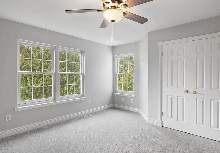 2258 N Tollgate Cir — Photo 12