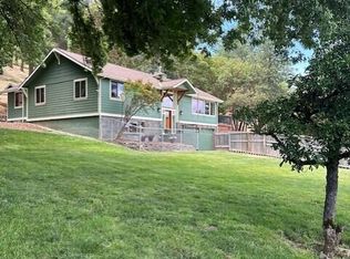 6645 Pioneer Rd, Medford, OR 97501