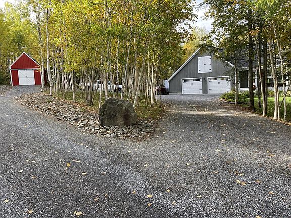 5th image of 11 Raymond Joseph Ln