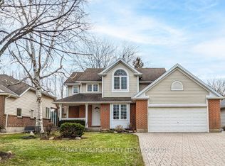 7874 Bishop Ave, Niagara Falls, ON L2H 3C6